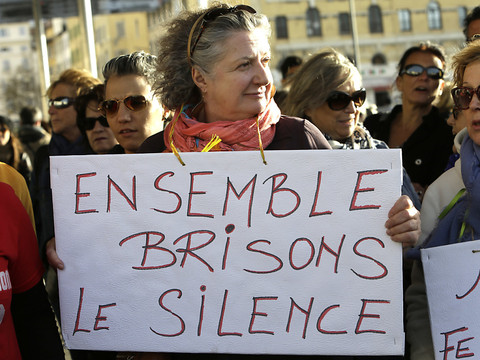 Une tribune contre les agressions sexuelles en France