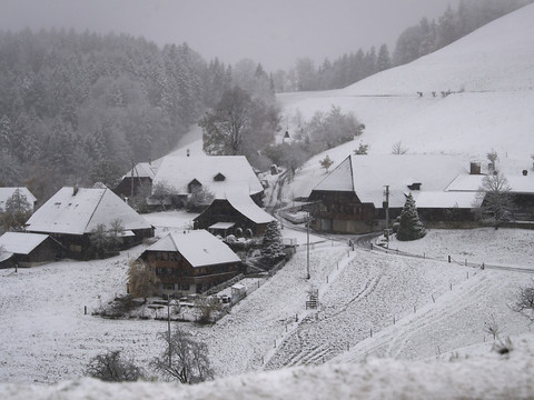 L'hiver a lancé ses premiers assauts sur la Suisse