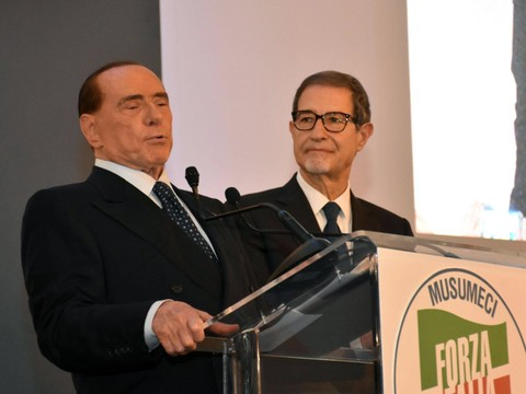 Silvio Berlusconi revendique la victoire en Sicile