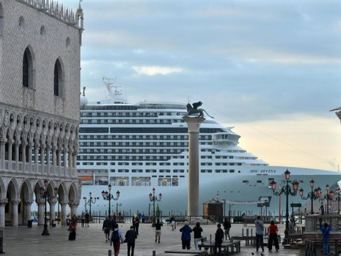 Nouvel accès pour les paquebots à Venise adopté