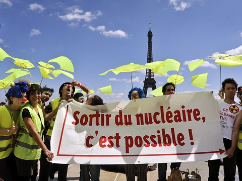 Report à après 2025 de l'objectif de baisse à 50% du nucléaire