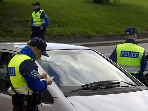 Le permis voiture devrait autoriser le transport professionnel