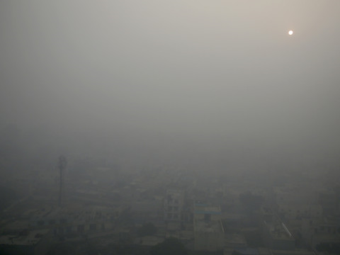Pollution à New Delhi: Swiss fournit des masques de protection