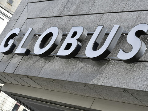 Globus garantit 1000 emplois à long terme