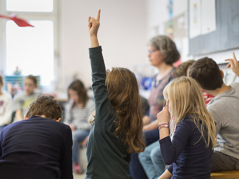 Caritas veut une stratégie nationale contre la pauvreté des enfants