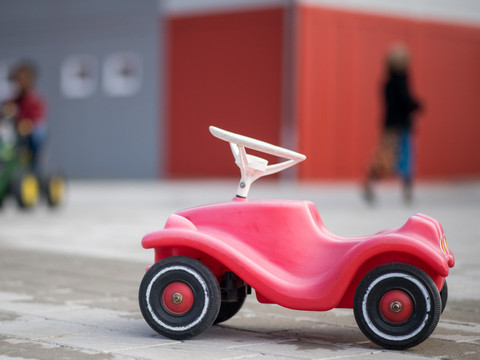 Un appel pour davantage de souplesse avec les enfants réfugiés