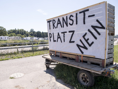 Aires de transit: non du Grand Conseil au gel de leur planification