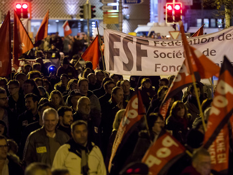 Fonctionnaires vaudois dans la rue pour leurs retraites