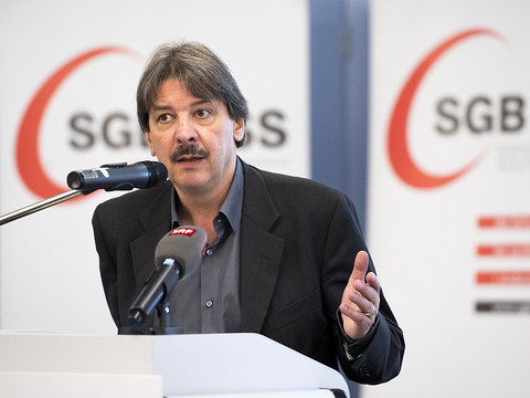 Salaires: les employeurs doivent revoir leur copie, selon l'USS