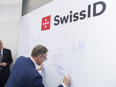 La Suisse a fait des progrès en cyberadministration