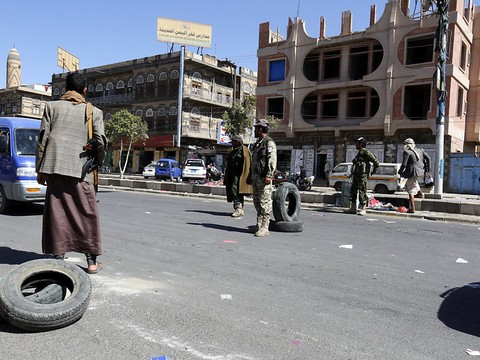 La coalition saoudienne apporte un soutien aérien à Saleh au Yémen