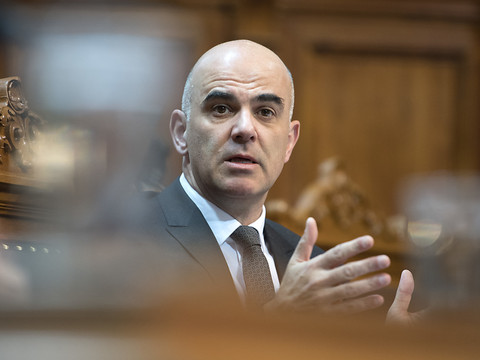 Alain Berset défend les études sur la légalisation du cannabis