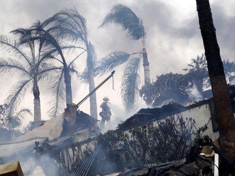 La Californie de nouveau la proie de flammes dévastatrices