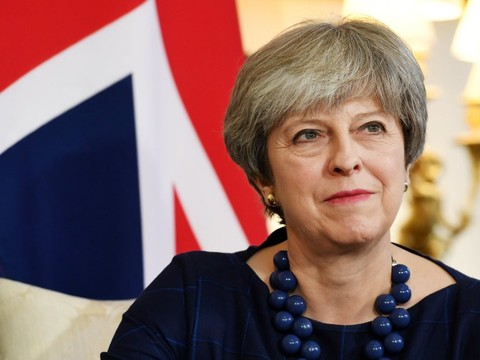 Trois hommes accusés d'avoir fomenté l'assassinat de Theresa May