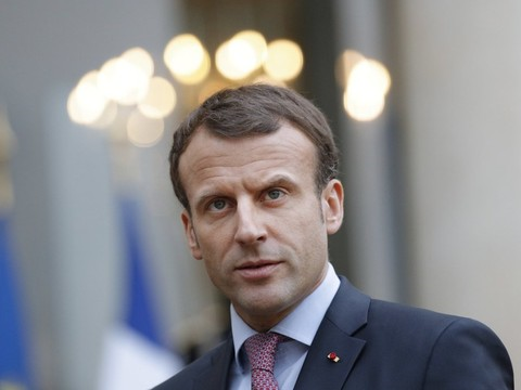 Le président français Emmanuel Macron est arrivé à Alger