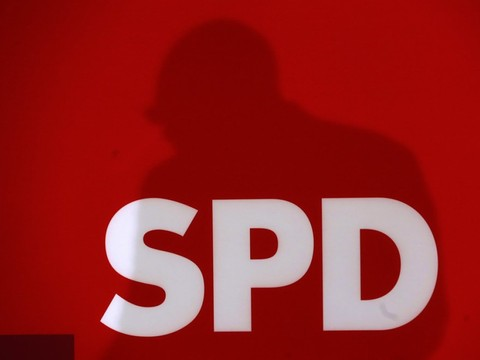 Allemagne: discuter avec Merkel? Les sociaux-démocrates à l'heure du choix