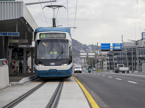 Zurich inaugure le prolongement de son tram 8: centre-ville soulagé