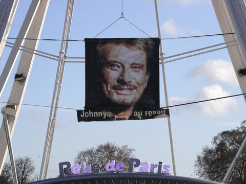 La dépouille de Johnny Hallyday en route vers sa dernière demeure