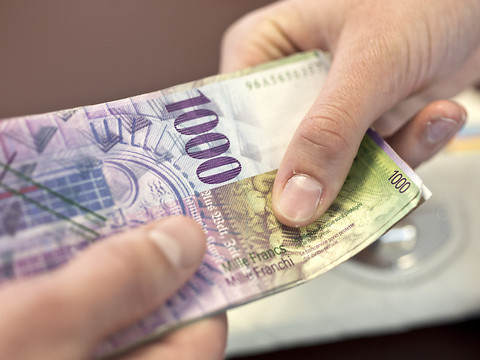 Le Conseil des Etats craint la disparition des grosses coupures