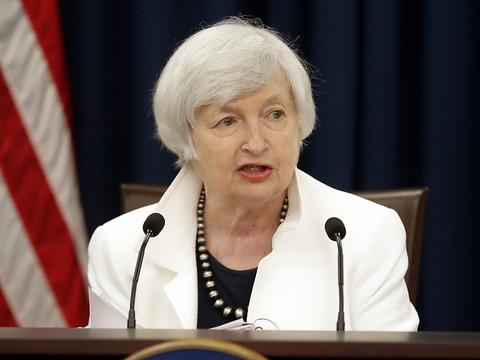 La Fed relève légèrement les taux directeurs