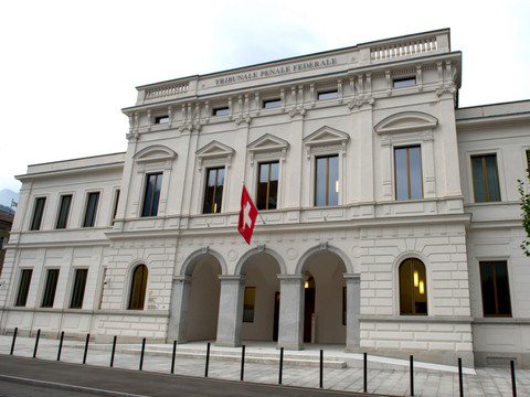 Le Tribunal pénal fédéral juge une 