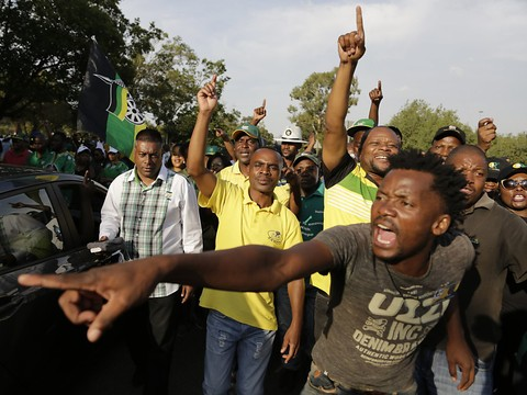 Afrique du Sud: l'ANC toujours divisée sur le choix de son futur chef
