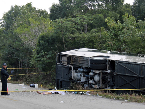 Douze touristes tués dans un accident de car au Mexique