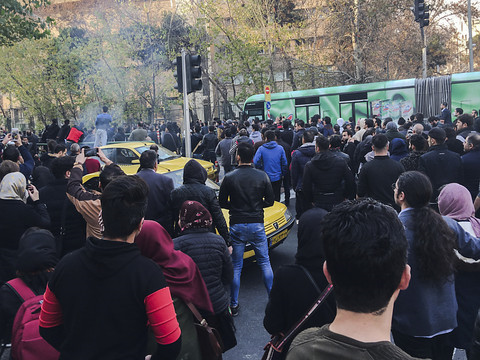 Neuf morts dans des troubles nocturnes en Iran
