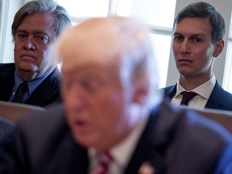 La guerre est déclarée entre Donald Trump et Steve Bannon