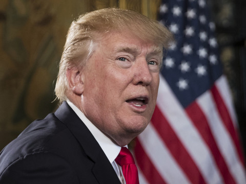 Trump dissout sa commission sur la fraude électorale en 2016