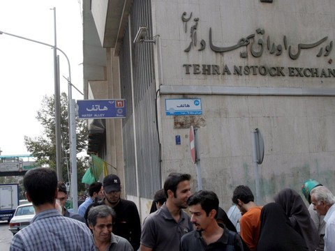 Les Etats-Unis sanctionnent cinq groupes industriels iraniens