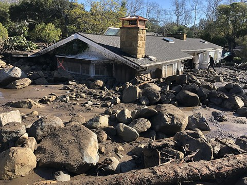 Le bilan des coulées de boue en Californie s'alourdit encore