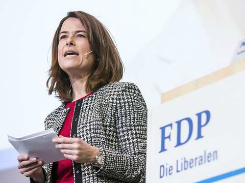 La présidente du PLR dénonce les attaques contre le Conseil fédéral