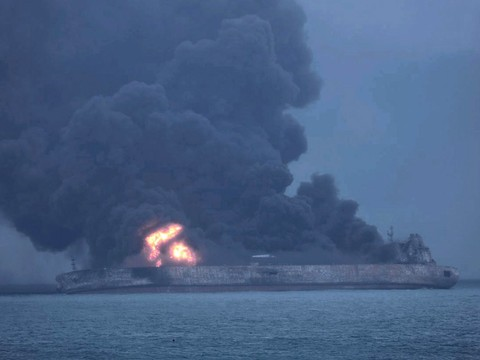 Pétrolier iranien en feu: plus d'espoir de retrouver des survivants