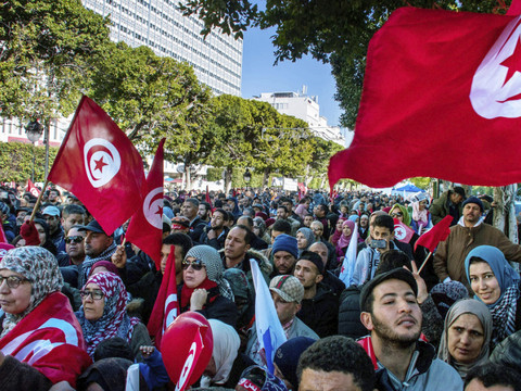 Sous tension, la Tunisie marque le 7e anniversaire de sa révolution