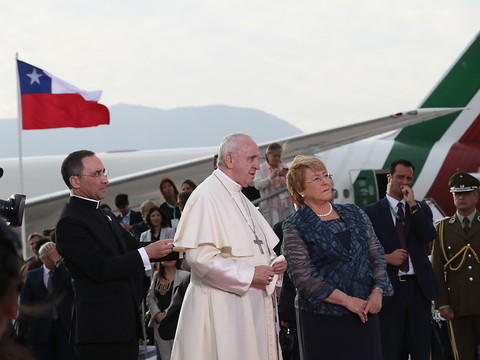 Le pape François a atterri dans la capitale chilienne