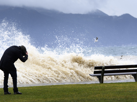 La tempête Evi a balayé la Suisse avec des rafales à 160 km/h