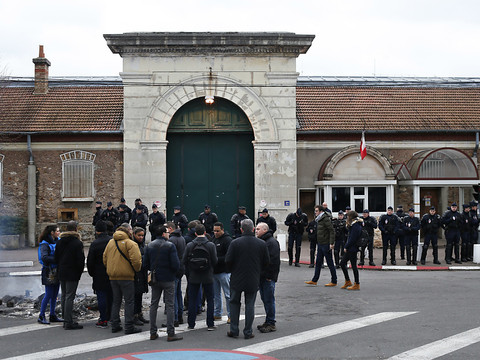 Nouvelle agression de surveillants par un détenu
