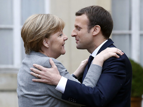 Merkel veut un pouvoir stable en Allemagne pour 