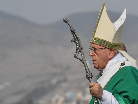 Le pape quitte l'Amérique latine, après avoir fustigé la corruption