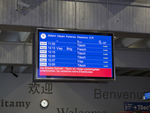 Le trafic ferroviaire est toujours perturbé à Zermatt