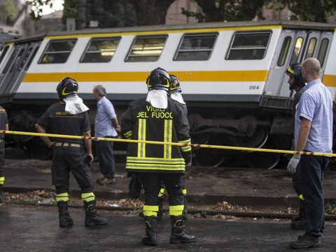 Italie: au moins trois morts dans le déraillement d'un train près de Milan