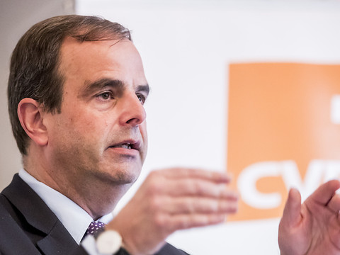 Le PDC propose des référendums sur l'adoption du droit de l'UE