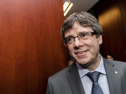 Catalogne: la justice suspend l'investiture de Puigdemont