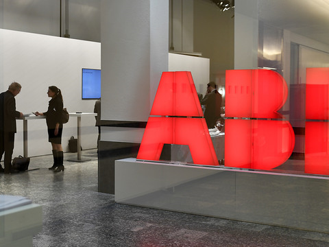 Revenus et bénéfice en hausse pour ABB en 2017