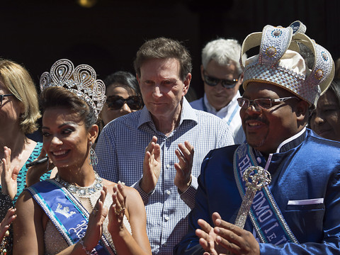 Le coup d'envoi du carnaval de Rio a été donné