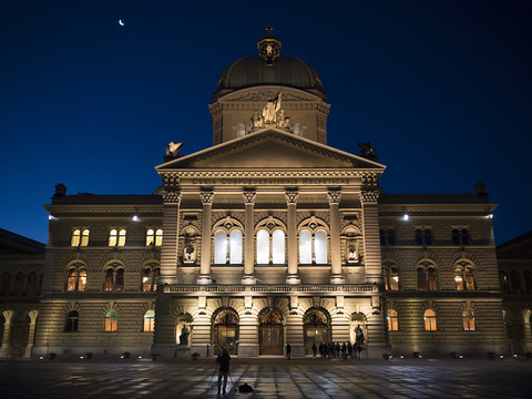 Près d'un Suisse sur deux insatisfait de la politique helvétique