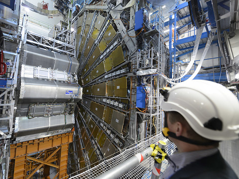 La masse du boson W mesurée avec précision au CERN