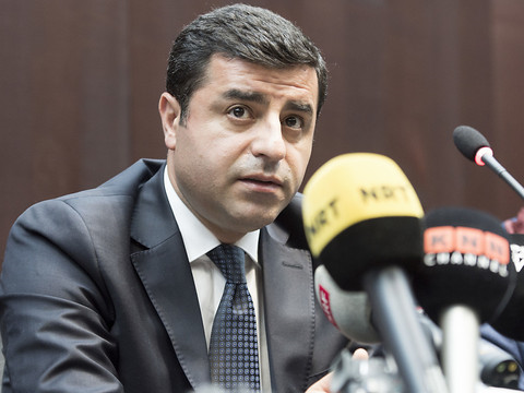 Demirtas présent pour la première fois lors de son principal procès