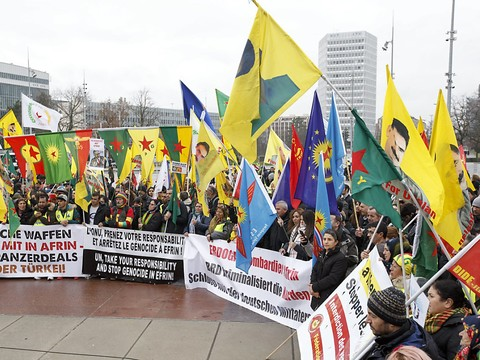 Afrine: les marcheurs kurdes appellent à Genève l'ONU à intervenir